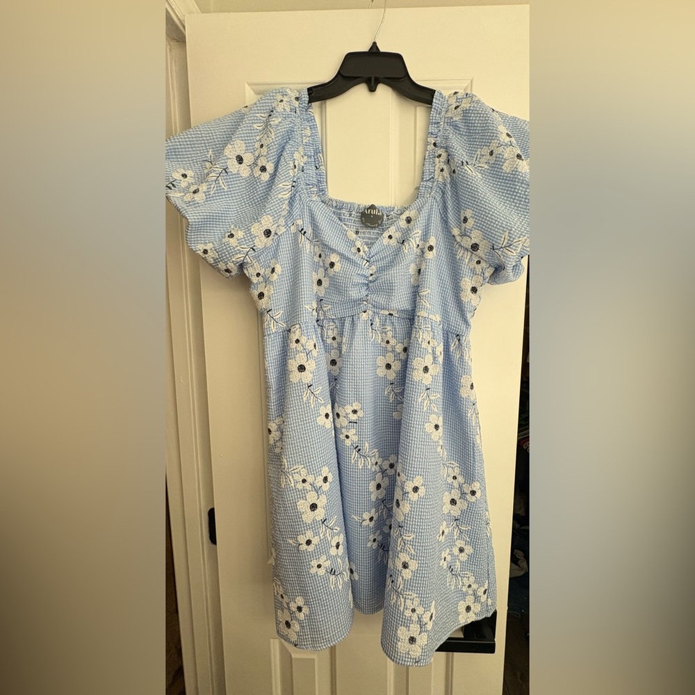 Babydoll Arula Dress